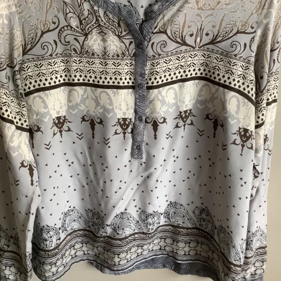 CREAM Blouse. Long Sleeve Blouse. Boho grey neutral pattern - Picture 3 of 10